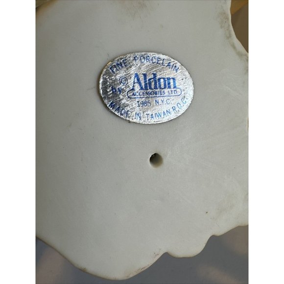 Aldon golden retriever fine porcelain Figurine Statue 1985 vintage 7.5” by 5” - Picture 10 of 16